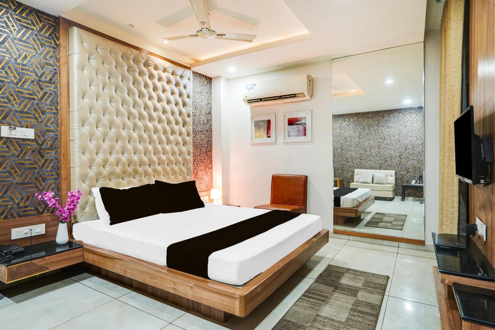 Super Townhouse Jhalawar Road Gumanpura Formerly Rockland Kota (Rajasthan) Exterior foto